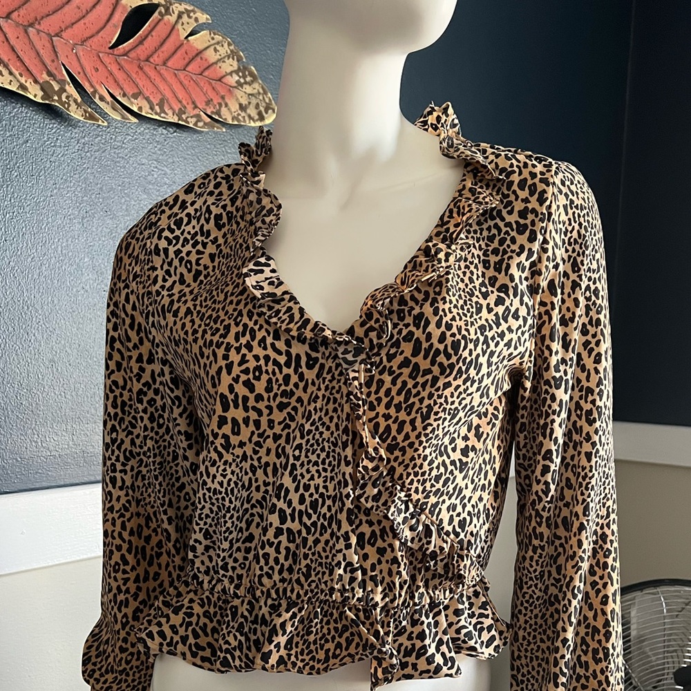 H & M Leopard Blouse with Ruffled Trim SZ 6 NWT